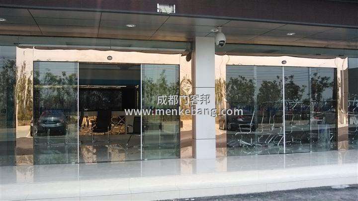 自動(dòng)門(mén)老脫軌道是怎么回事